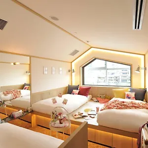 Cafetel Sanjo For Ladies Auberge de jeunesse